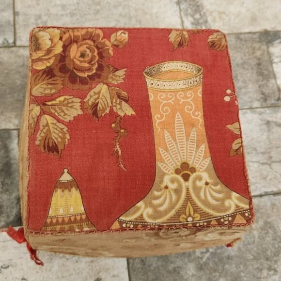 Vintage Handmade Linen Sewing Basket - Picture 5 of 5